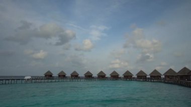 Güzel dalgalı denizin sakin görüntüleri.