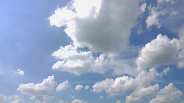 美丽的天空与移动的云 时间推移的镜头 — 图库视频影像