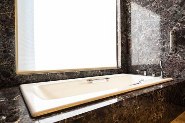 Güzel lüks beyaz küvet relax and spa banyo iç için