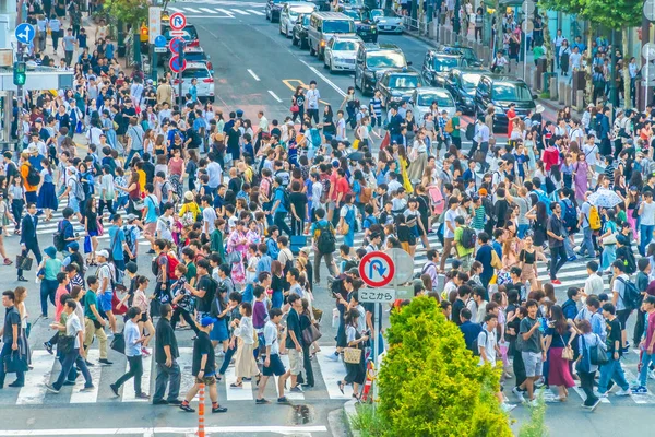 Tokio, Japonsko 29 červenec 2018: Křižovatky Shibuya nebo křížení je — Stock fotografie