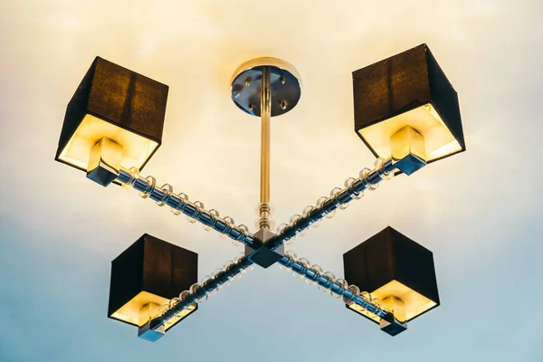 천장 램프 장식 — 스톡 사진