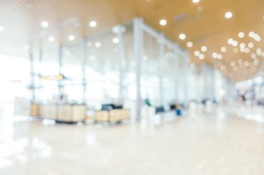 Soyut bulanıklık ve Havaalanı yolcu trans için terminal defocused
