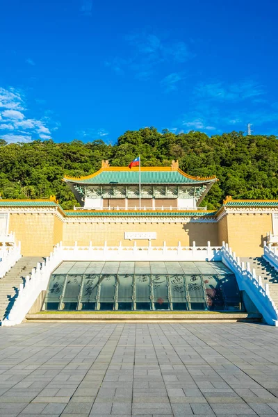 Hermoso edificio de arquitectura exterior de hito de taipei n — Foto de Stock