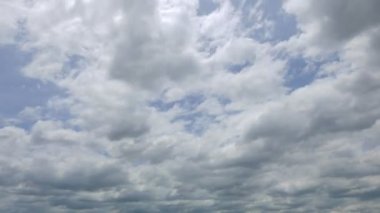 hareketli bulutlar ile güzel gökyüzü görüntüleri, zaman atlamalı