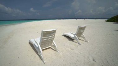 Güzel dalgalı denizin sakin görüntüleri.