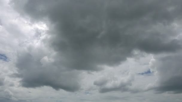 Aufnahmen Von Stürmischem Himmel Mit Bewegten Wolken Mit Kopierraum — Stockvideo