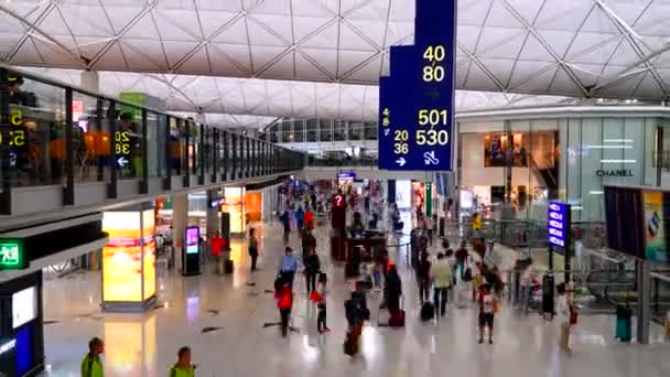 Waktu Berlalu Cuplikan Orang Berjalan Terminal Bandara — Stok Video