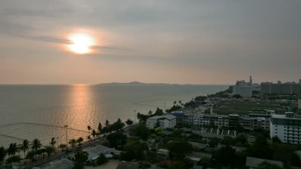 Riprese Panoramiche Time Lapse Della Bellissima Spiaggia Pattaya City Tramonto — Video Stock