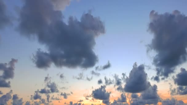 Imágenes Del Cielo Atardecer Con Nubes Movimiento Por Noche — Vídeo de stock