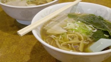 masada şehriye çorbası ile lezzetli kase yakın çekim görüntüleri