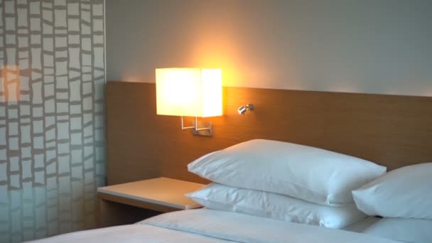 Beelden Van Hotel Slaapkamer Luxe Interieur — Stockvideo