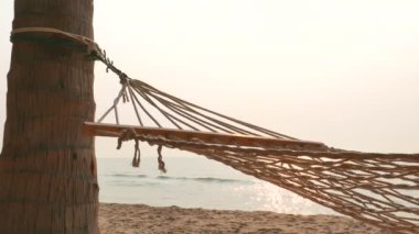 Güzel dalgalı denizin sakin görüntüleri.