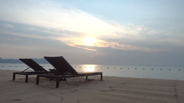 Imágenes Tranquilas Hermoso Mar Ondulado Puesta Del Sol — Vídeos de Stock