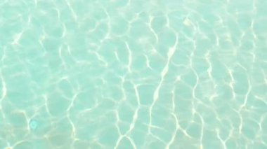 su yüzme havuzu full frame görüntüleri