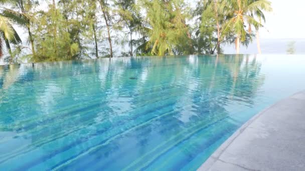 Images Panoramiques Piscine Dans Station — Video