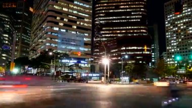 Asya şehrinde yol trafiğinin doğal zaman atlamalı görüntüleri