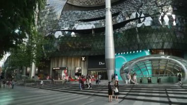 Modern megalopolis Asya şehrinin manzaralı görüntüleri