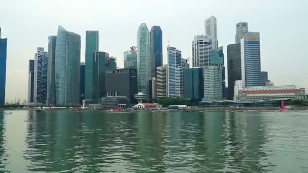 新加坡城市滨海湾周围现代建筑的空中镜头 — 图库视频影像