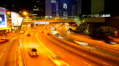 Asya şehrinde yol trafiğinin doğal zaman atlamalı görüntüleri