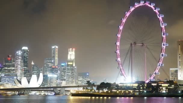 风景秀丽的时移镜头 在新加坡城市现代建筑在夜间 — 图库视频影像