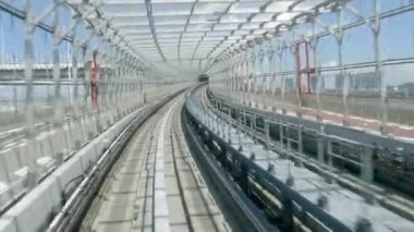 Tokyo Japonya - 5 Ağustos 2018: Tokyo 'daki tren ve metro istasyonunun görüntüleri