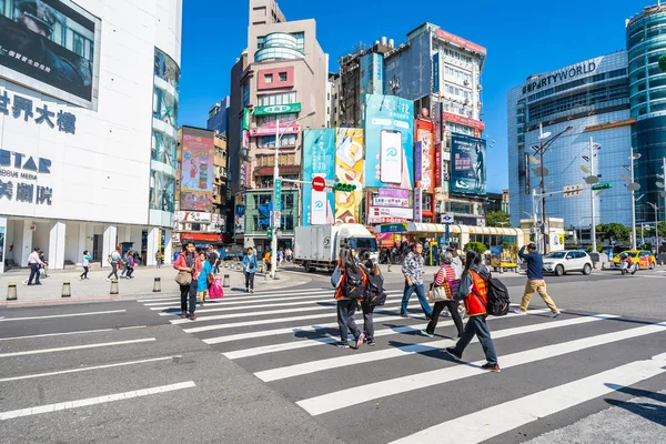 Taipei, Taiwan 30 November 2018: Ximending marknad är popu — Stockfoto