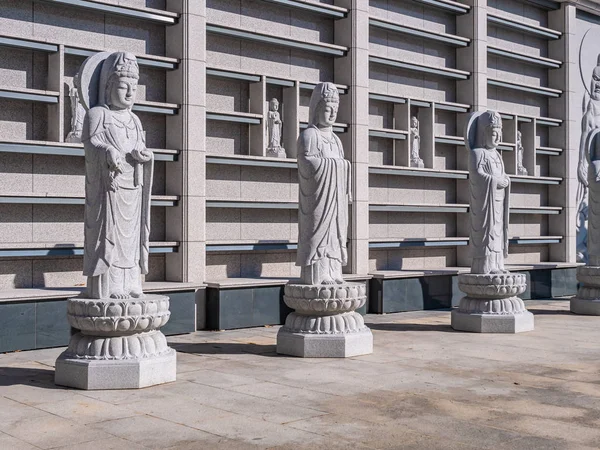 Krásný buddhismus socha v Bongeunsa Temple — Stock fotografie