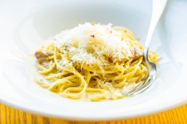spagetti carbonara