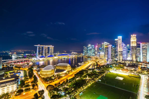 Prachtige architectuur gebouw van de buitenkant van de stad singapore — Stockfoto