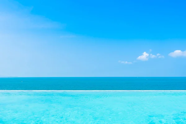 휴가에 수영장 바다의 — 스톡 사진