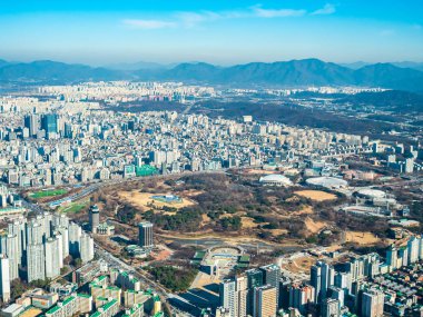 Seul şehirde bina mimari güzel hava görünümü