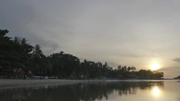 Rustige Beelden Van Mooie Golvende Zee Zonsondergang — Stockvideo