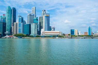 Singapur, 21 Ocak 2019: gökdelen marina defne Singapur City çevresinde bina güzel mimari