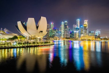 Gökdelen marina defne Singapur City çevresinde bina güzel mimari