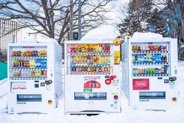 日本北海道 2019年2月2日雪冬季节自动售货机 — 图库照片