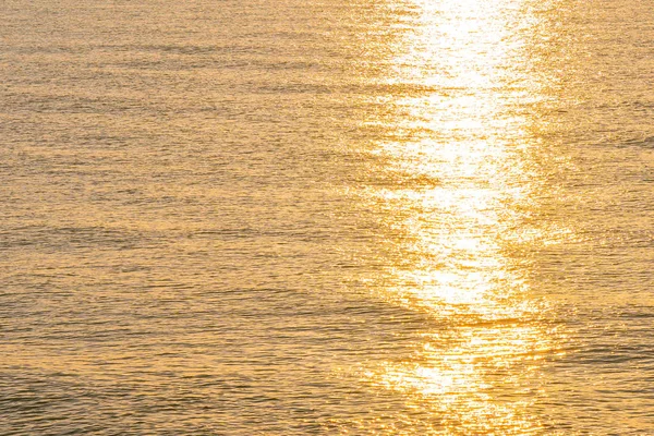 Красивый Морской Пейзаж Солнечного Света Поверхности Моря Воды Океана — стоковое фото