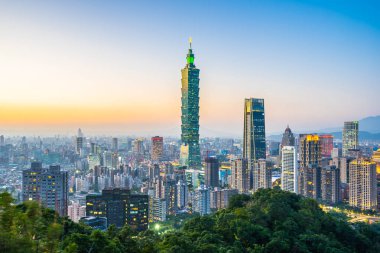 Güzel manzara ve cityscape taipei 101 yapı ve Mimarlık twilight ve gece Tayvan City