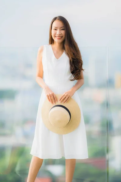 Portret Mooie Jonge Aziatische Vrouw Glimlach Gelukkig Voel Vrij Met — Stockfoto