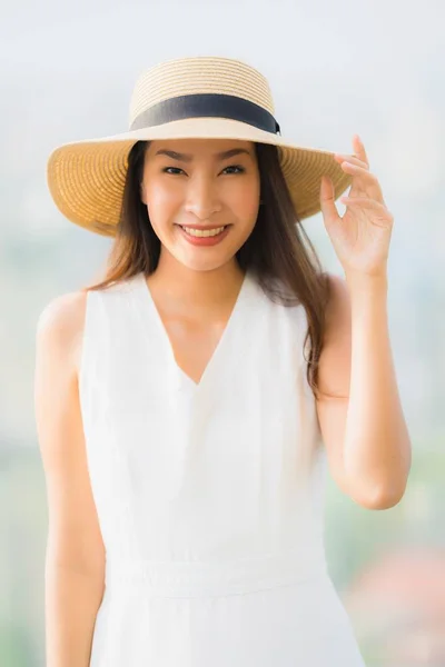 Portrait Beautiful Young Asian Woman Smile Happy Feel Free Outdoor — Stock Photo, Image