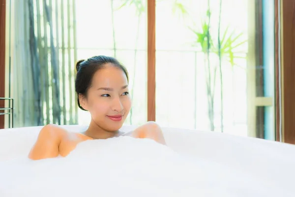 Portrait Beautiful Young Asian Woman Bathtub Take Bath Leisure Relax — Stock Photo, Image