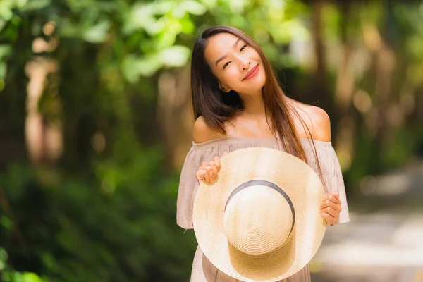 Retrato Bonito Jovem Asiático Mulher Sorriso Feliz Sinta Livre Com — Fotografia de Stock