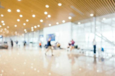 Soyut bulanıklık ve Havaalanı yolcu trans için terminal defocused
