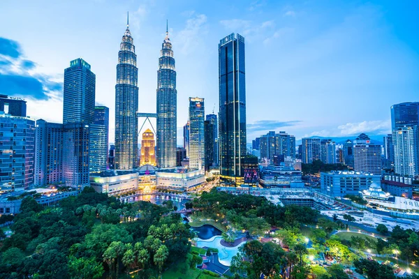 Krásnou architekturou v exteriéru v Kuala Lumpur city v — Stock fotografie