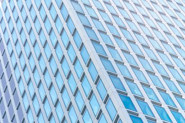 Güzel dış yapı ve mimari pencere desenli