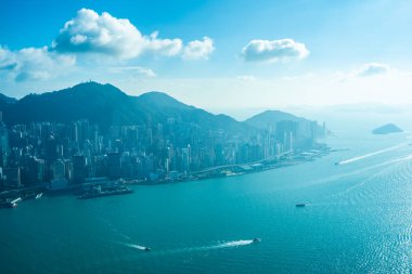 Hong kong şehir manzarası ile mavi gökyüzü arka plan dış cityscape bina güzel mimari