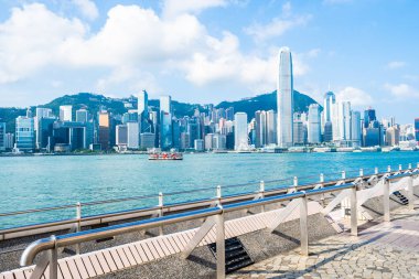 Hong kong şehir manzarası ile mavi gökyüzü arka plan dış cityscape bina güzel mimari