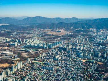 Seul şehirde bina mimari güzel hava görünümü