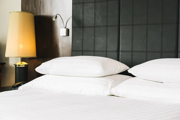 Beautiful Luxury Comfortable White Pillow Blanket Bed Light Lamp Furniture — Stock Photo, Image