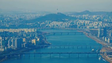 Modern megalopolis Asya şehrinin manzaralı görüntüleri
