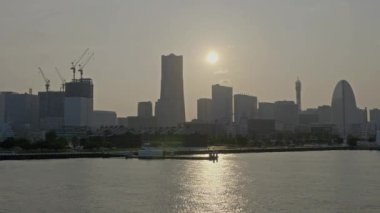 Modern megalopolis Asya şehrinin manzaralı görüntüleri